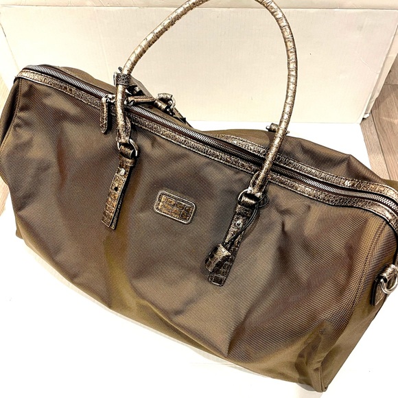 TUMI Carry More Ballistic Nylon and Leather Trim Bag NWT - Picture 4 of 16